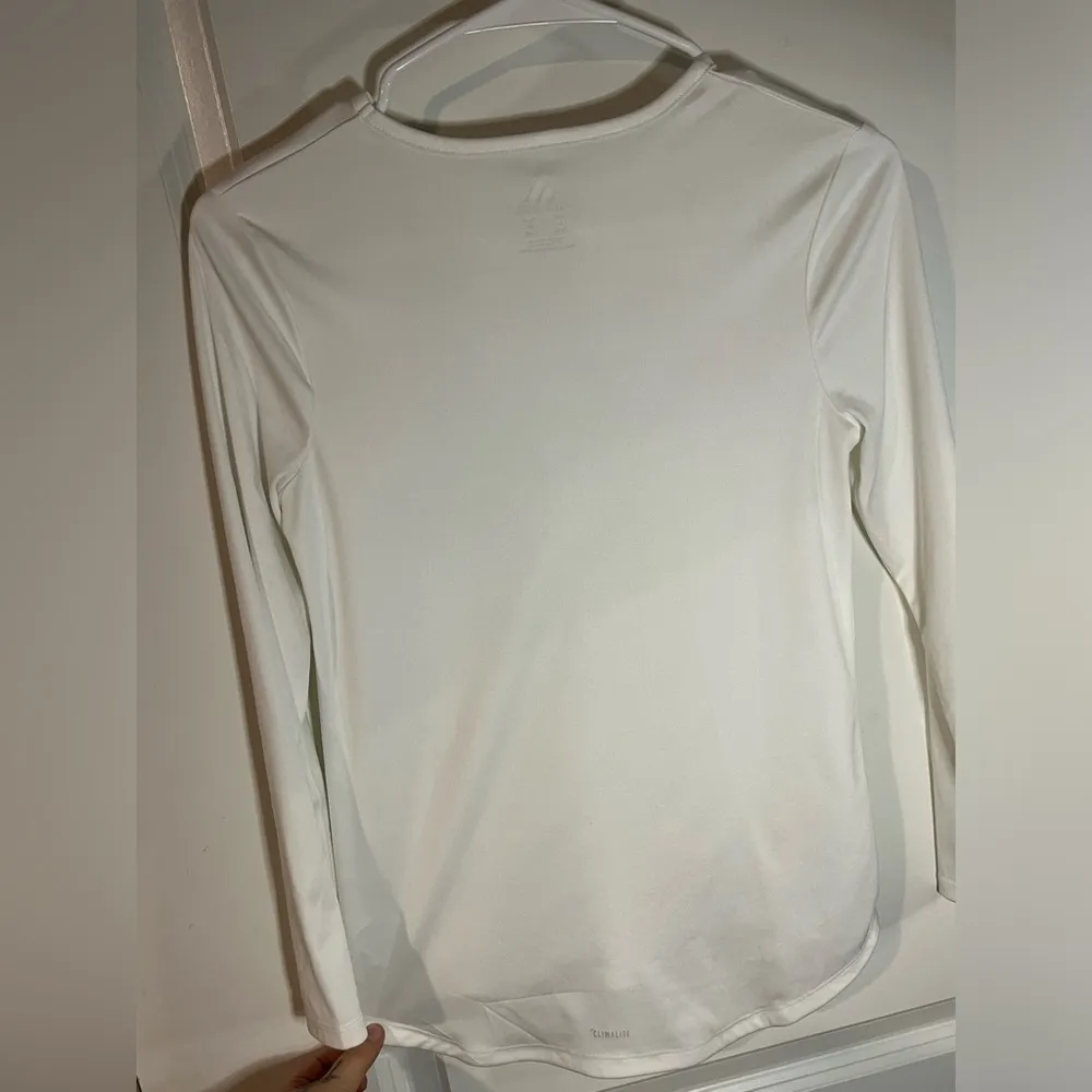 Adidas White Long Sleeve Scoop Neck Climalite Top Rainbow Decal Logo Size Large - Image 4