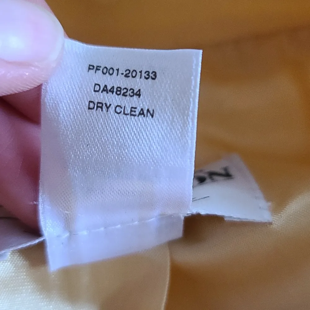 Pendleton pale yellow wool blazer size 6p - Image 7