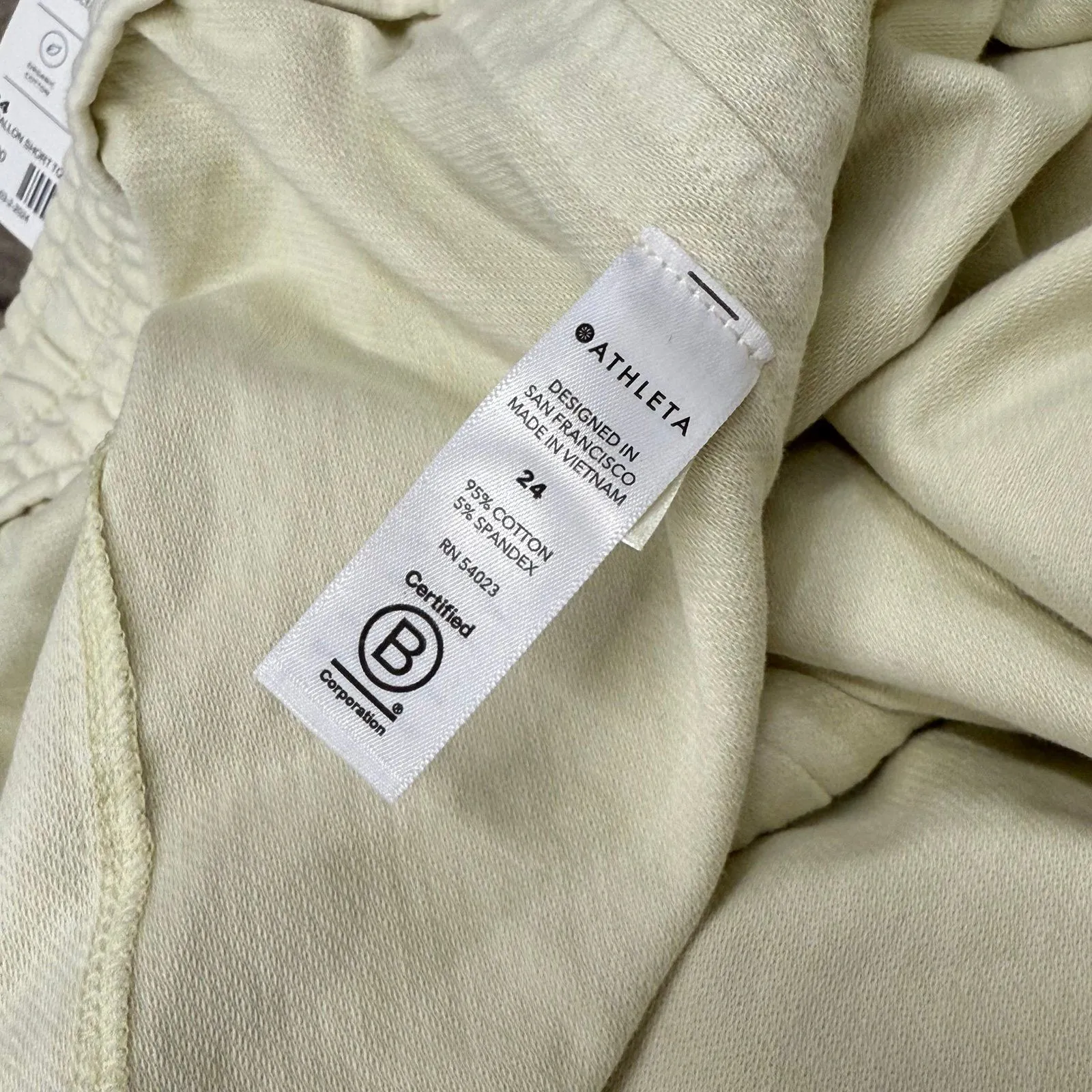 Athleta light butter yellow Farallon shorts - Image 8