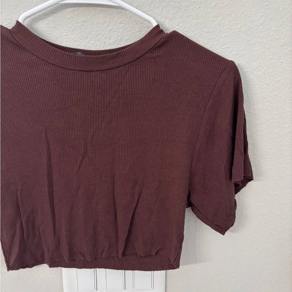 Nasty Gal Red Crop Top with Crew Neck and Short Sleeves - Image 2