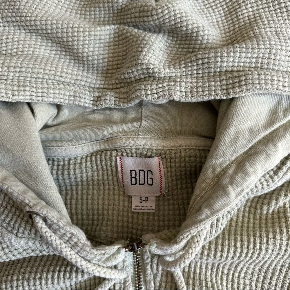 BDG Urban Outfitters Green Waffle Knit Zip Up Sweatshirt Size Small - Image 5