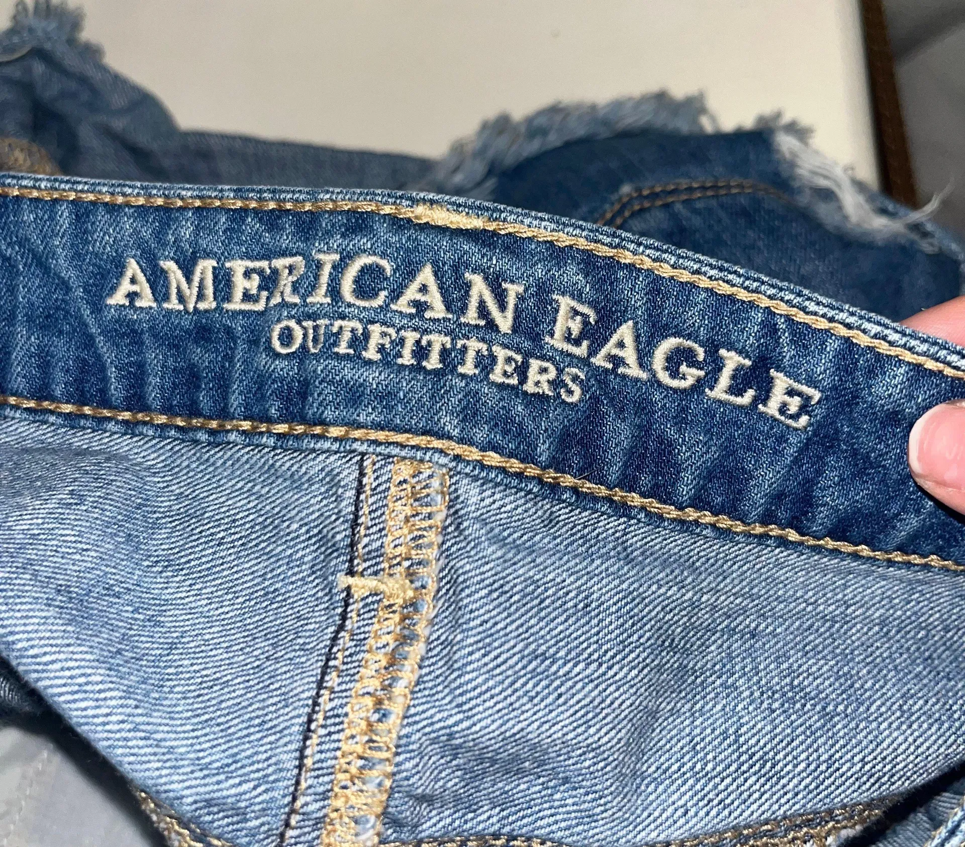 American Eagle Size 12 Tom Girl Shortie Blue Ripped Shorts - Image 4