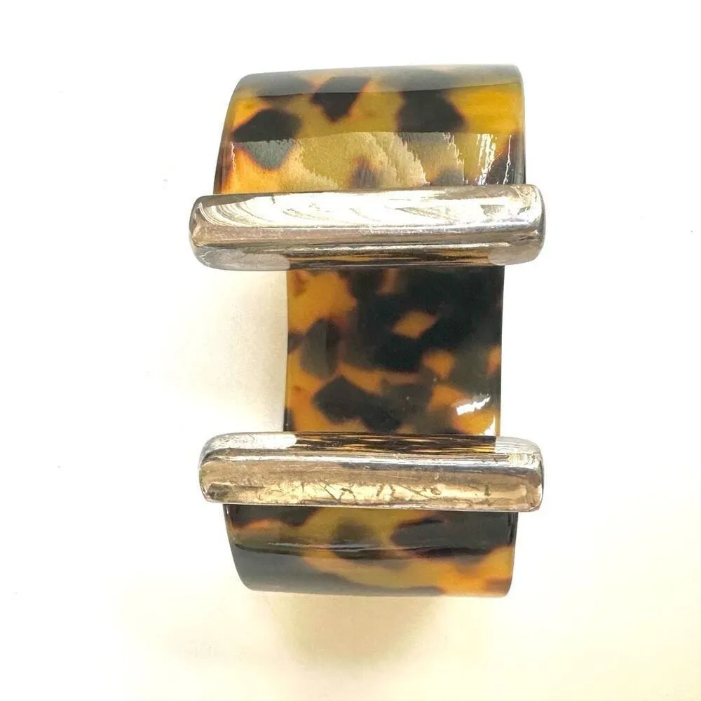 Nine West leopard open cuff bracelet - Image 4