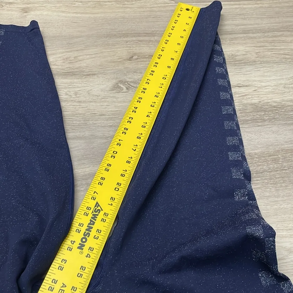 Victoria's Secret PINK Active Blue & Shiny Silver Cropped Leggings Size Large - Image 11