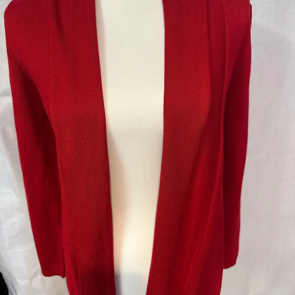 Zara Women's Red Cardigan Sweater - Image 4