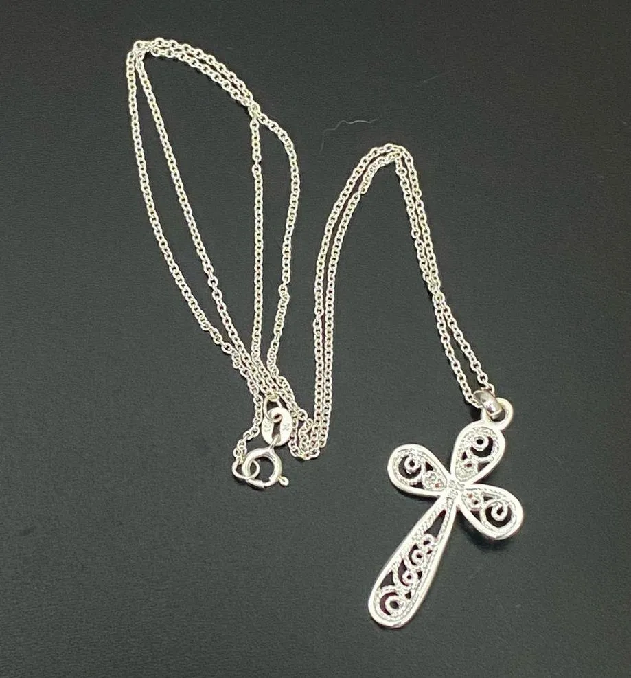 Sterling Silver 925 Signed Green Opal Cross Pendant 18” Necklace 3g. - Image 3