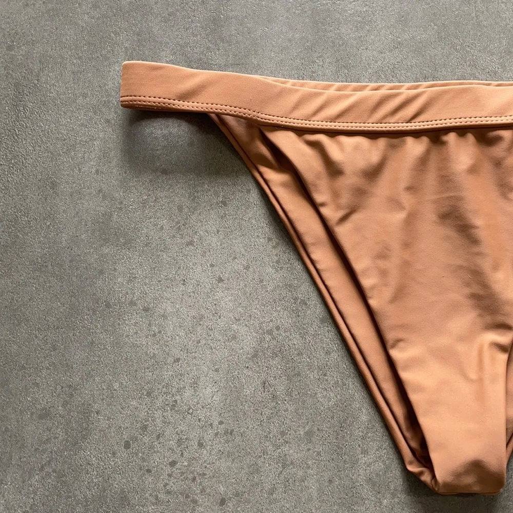 Tobi Bronze Oasis Bikini Bottoms - Image 4