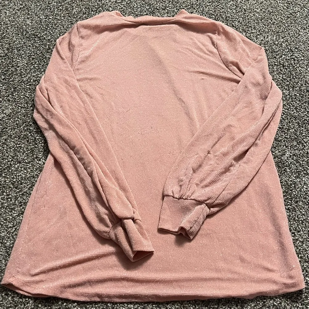 Perfect peach sparkly long sleeve business casual shirt S Pink - Image 10