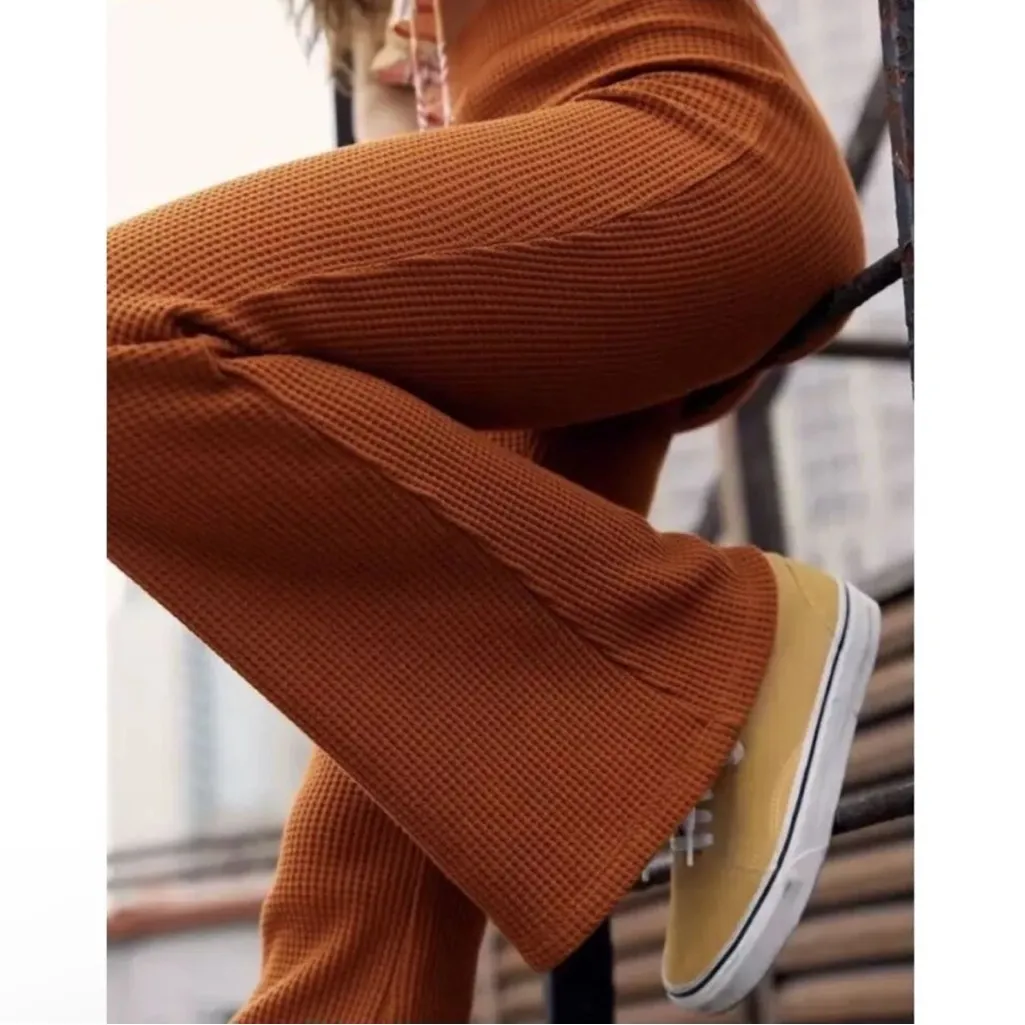 Aerie Large Waffle Knit Flare High Waist Pants Burnt Orange Boho Lounge Comfy - Image 2