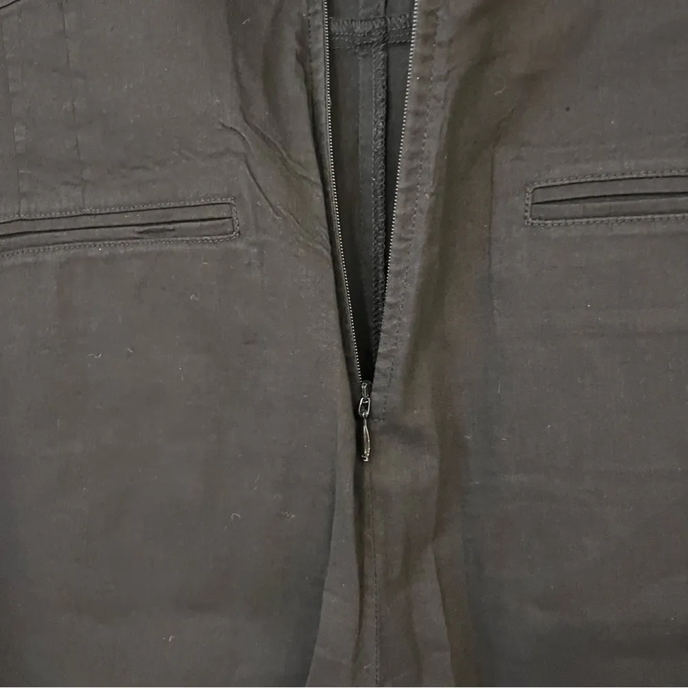 Theory Hadrine Blend Black Linen Romper - Image 12