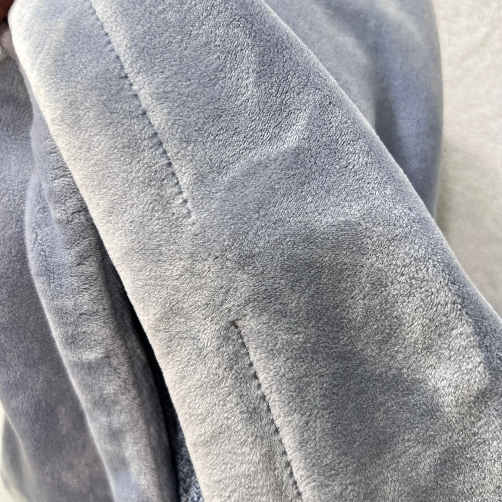 UGG Women's‎ Velour Pullover Hoodie Periwinkle Blue Drawstring Large Lounge Soft - Image 9