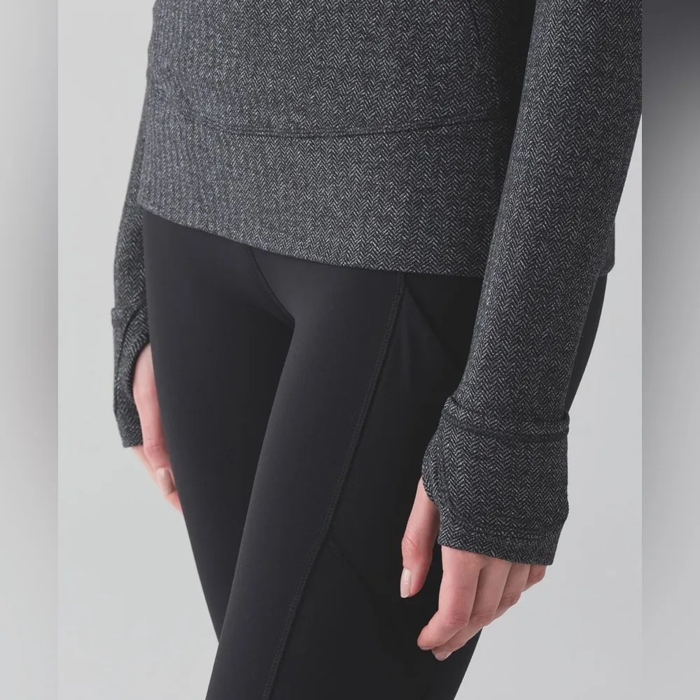 Lululemon Think Fast Pullover in Heathered Herringbone Heathered Black - Image 7