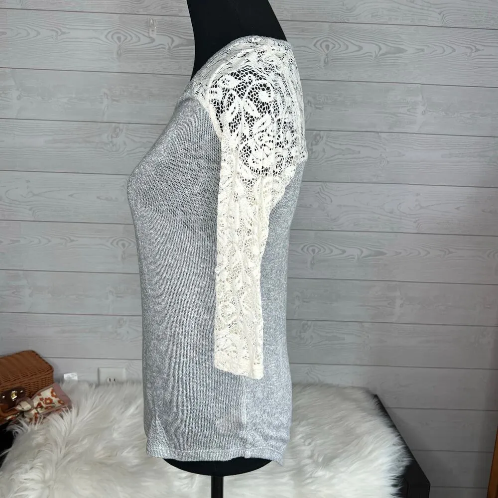 Arizona Jean Co gray knit sweater  3/4  sleeves Size Small - Image 3