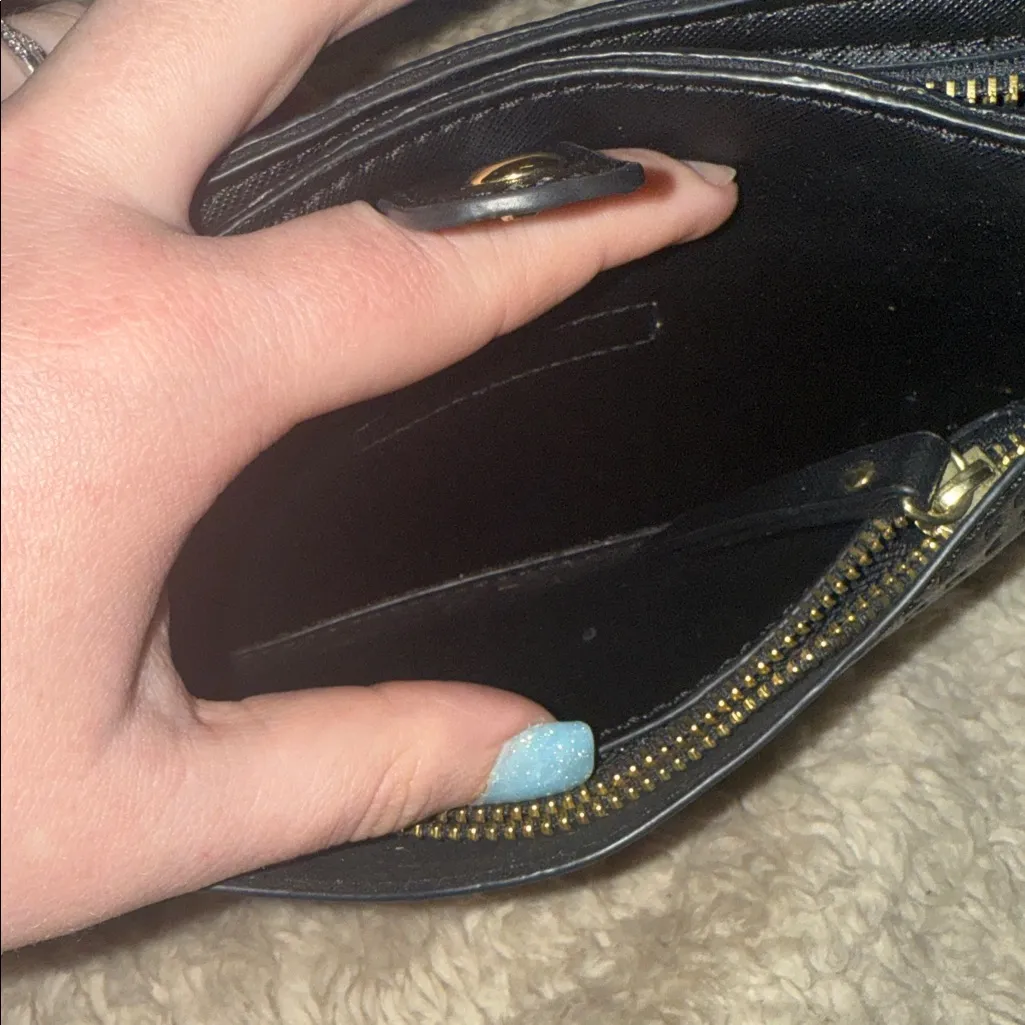 Kenneth Cole  Reaction Mini Crossbody - Image 5