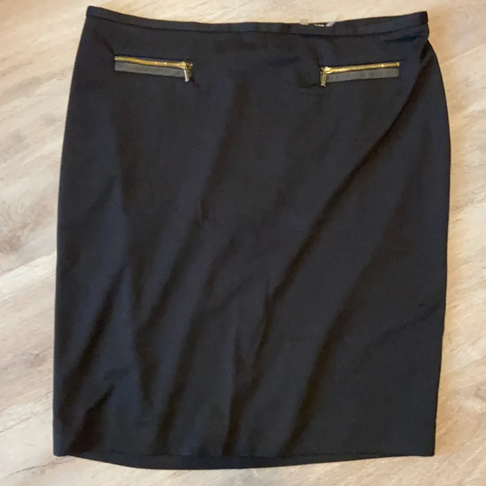 Calvin Klein Women’s Black Front Pockets MIDI Skirt Size 14 - Image 7