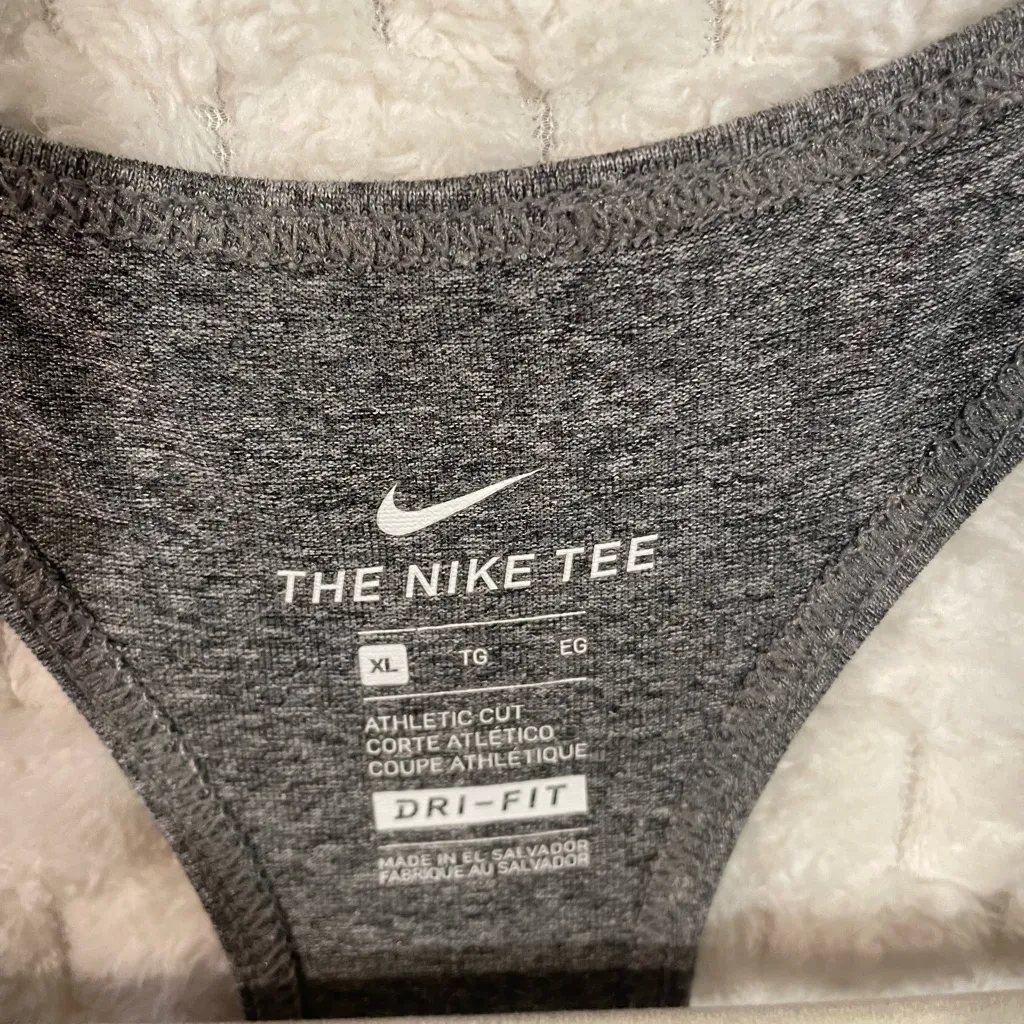 Nike Drifit Softball Racerback Tank, Size XL, EUC - Image 3