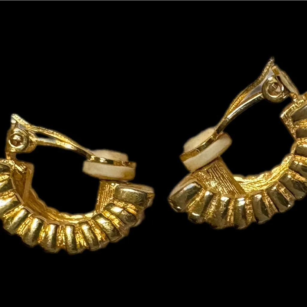 Givenchy Vintage Gold Ribbed Clip On Earrings - Image 3