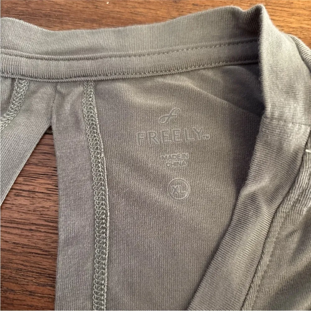 Freely Tie Back T - Image 10