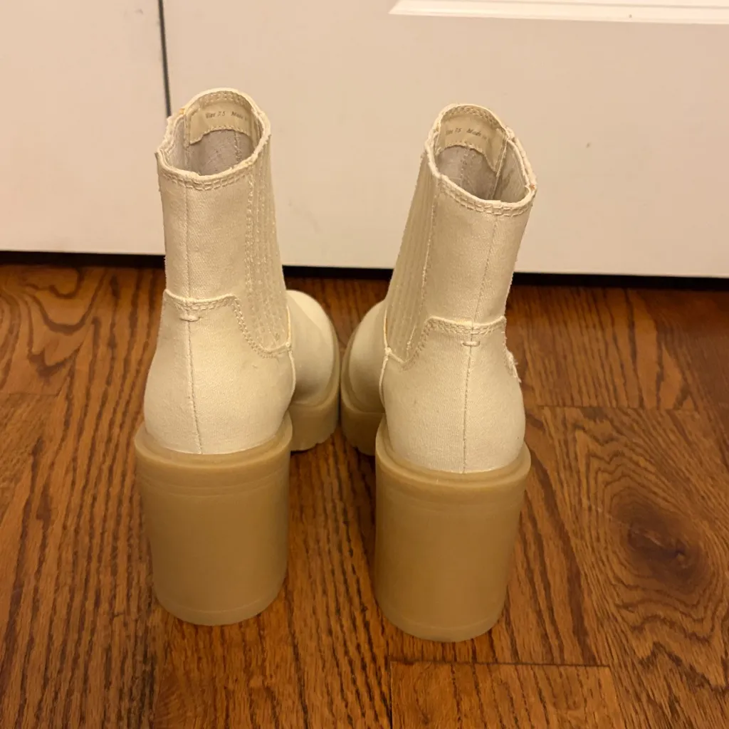 Dolce Vita Caster H2O Canvas booties Size 7.5 New without Box - Image 4