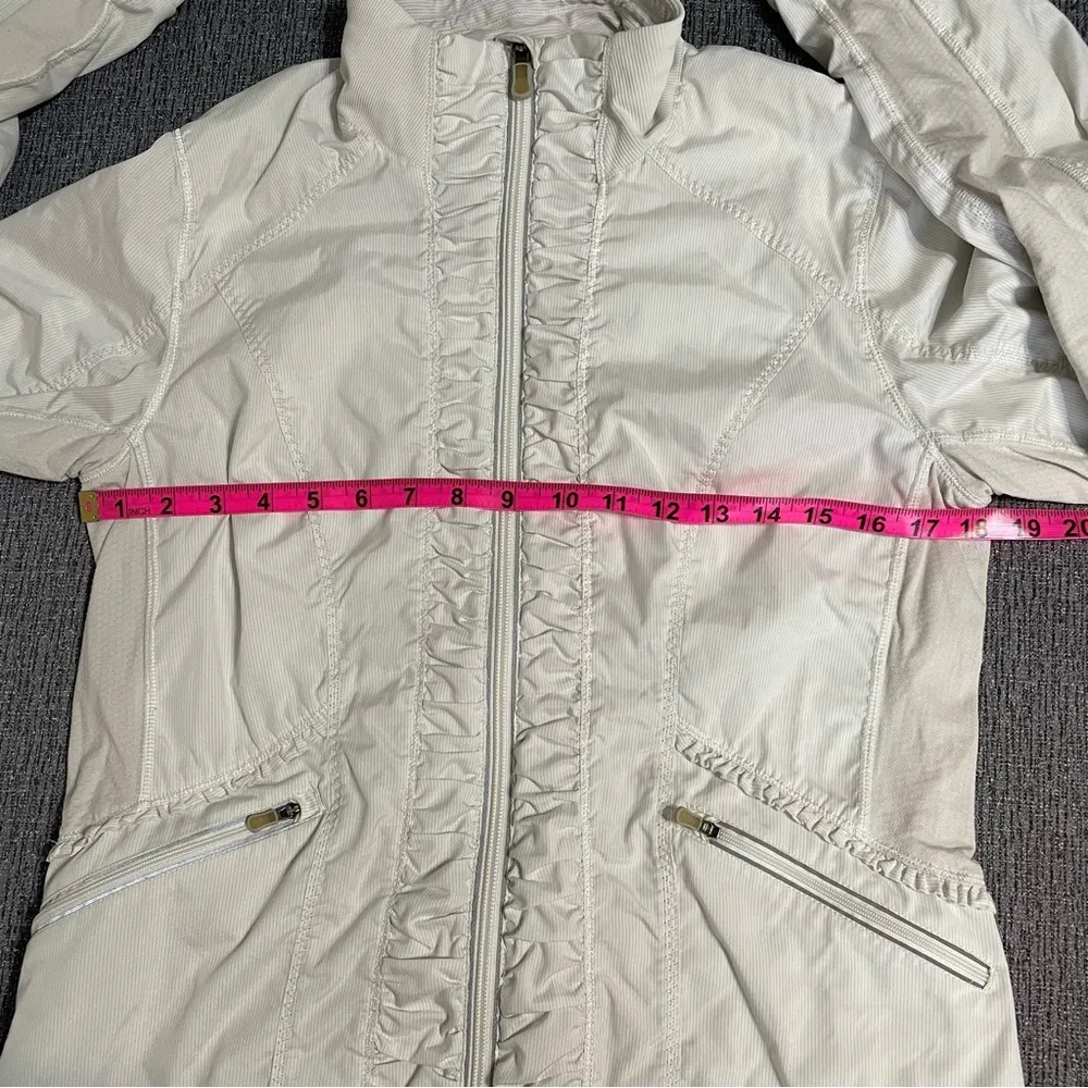 Lululemon  Run Back On Track Jacket - Image 15