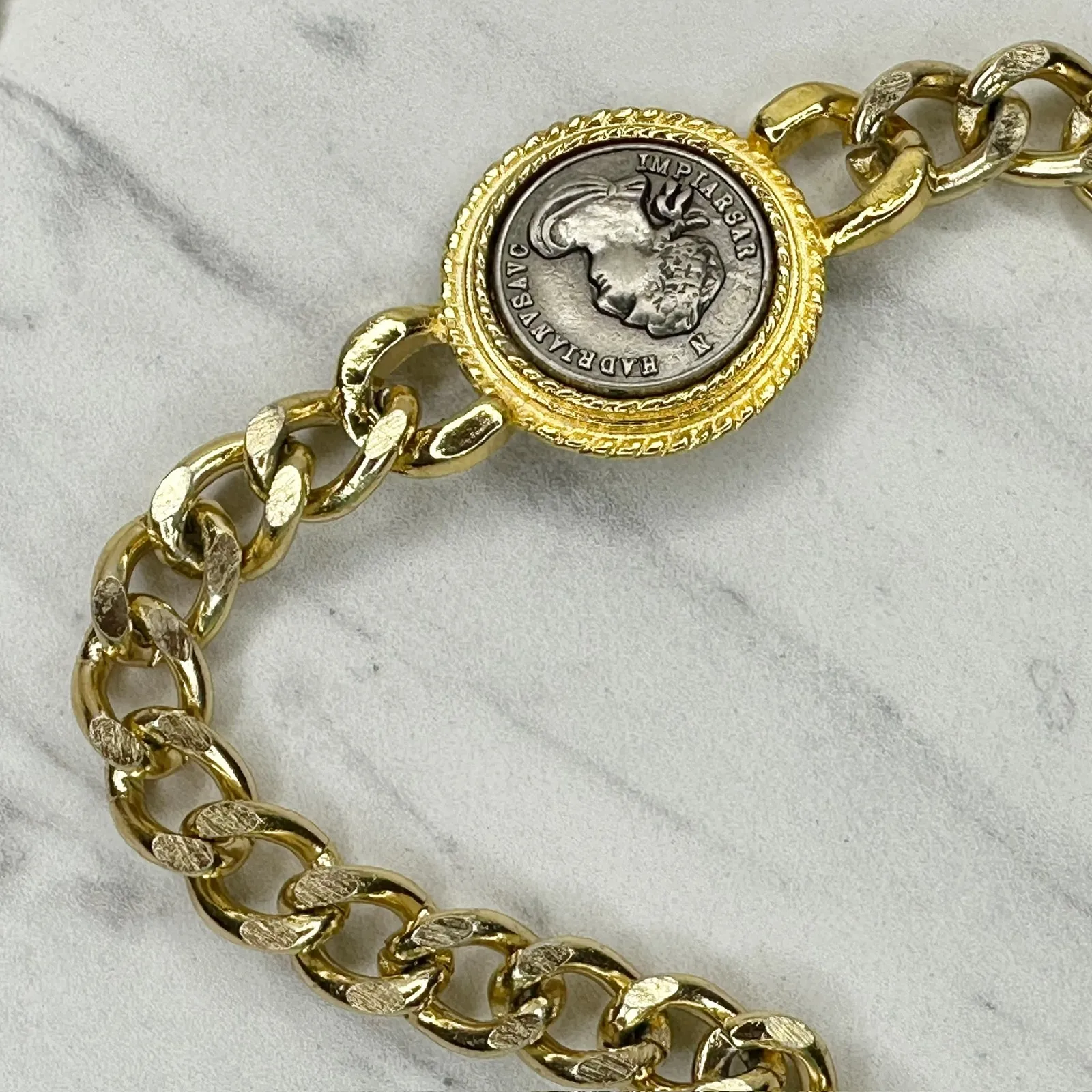 Vintage Omega Cameo Coin Concho Chain Link Belt Gold Tone XS/S Small ✨ - Image 10