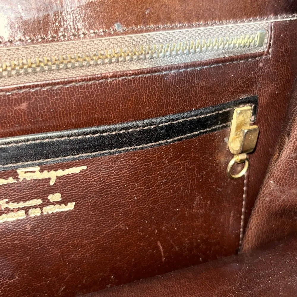 Vintage Salvatore Ferragamo Chocolate Brown Leather Clutch w/ Detachable Strap - Image 9