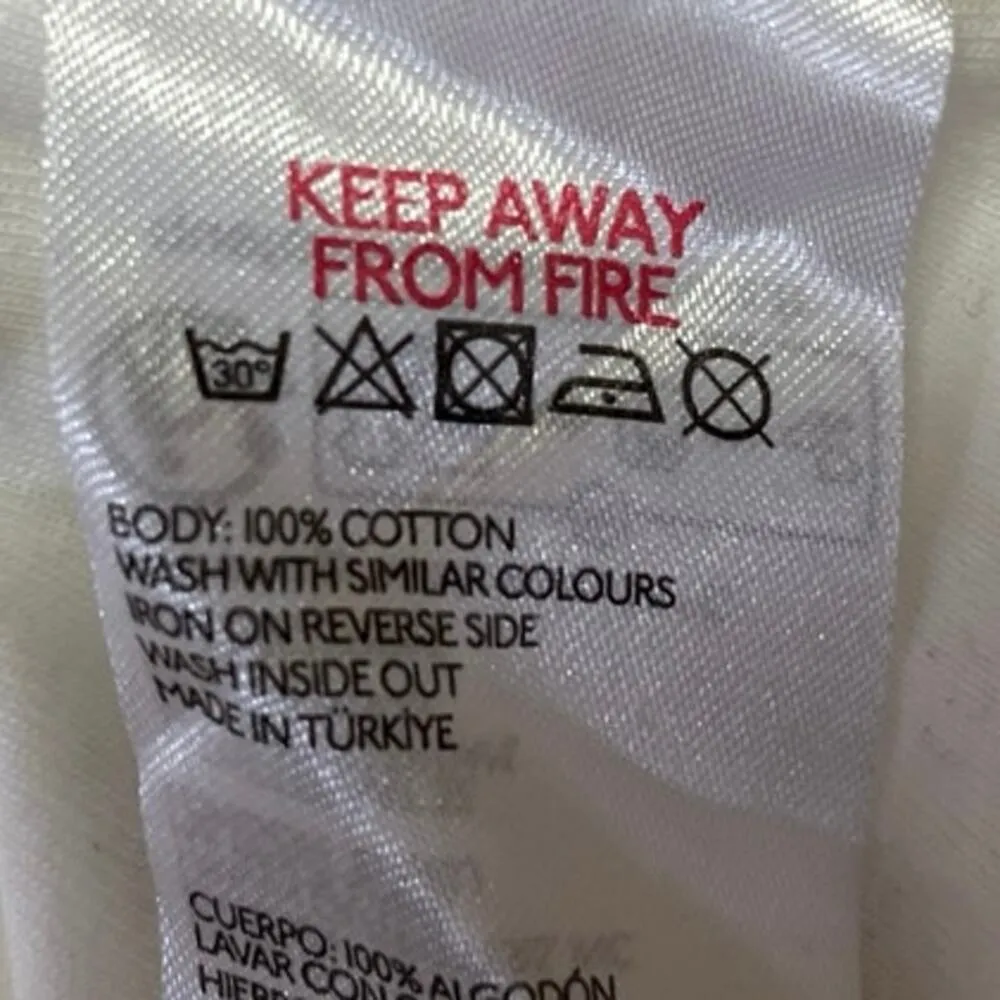 Urban Outfitters White Sunday Club Saint Tropez Fitted Tee T-shirt Crop Top Sz S - Image 5