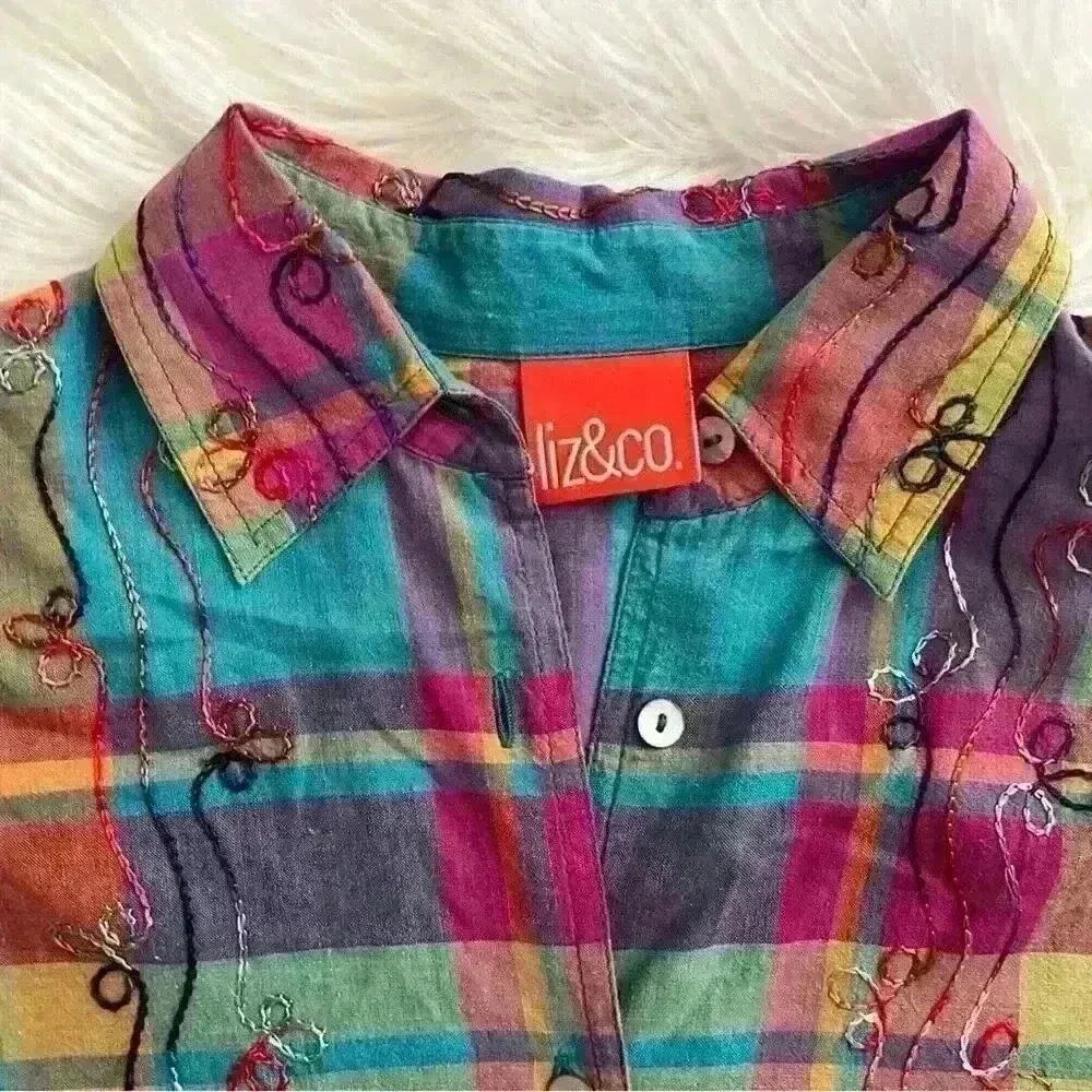Liz & Co 90’s Rainbow Plaid Button Down with Wavy Floral Embroidery Small - Image 6