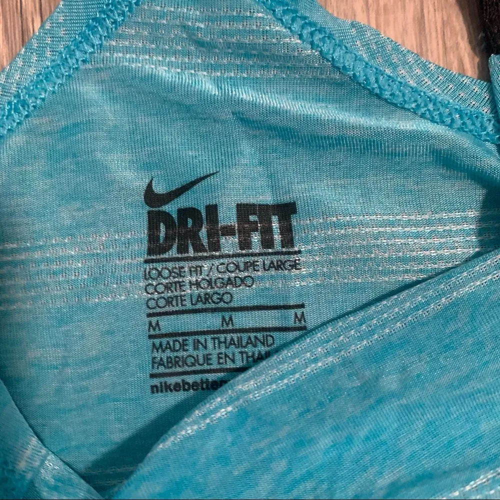 NIKE sports drift Sport Tank Size Medium - Image 3