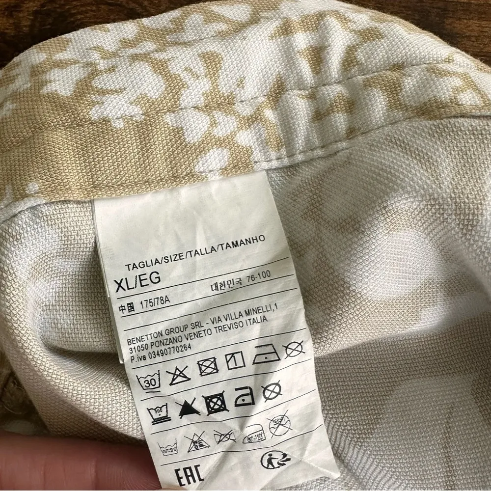 United Colors of Benetton Floral Print Shorts - Size XL - Image 13