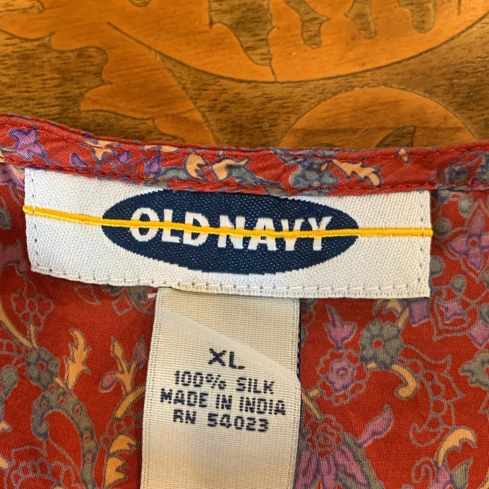 Old Navy Silk Floral Red Blouse Top Crossover V-Neck Cap Sleeves Women’s XL - Image 5