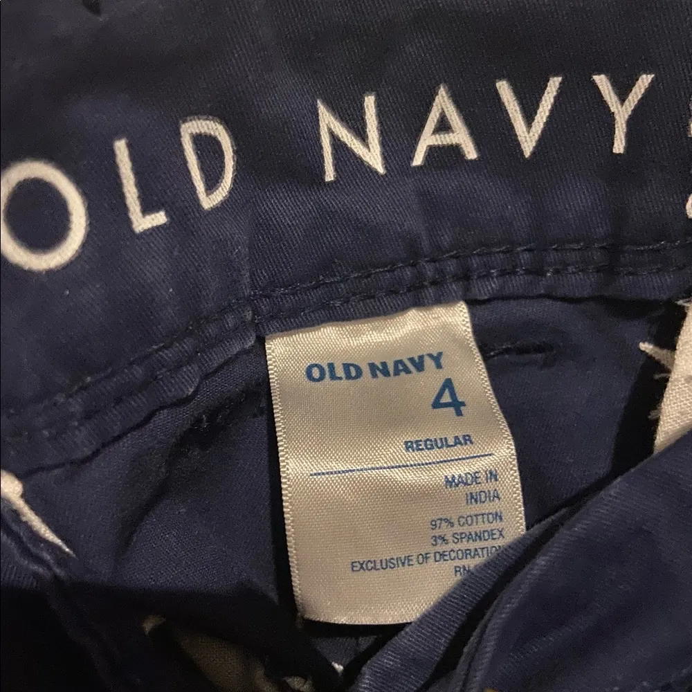 Old Navy White Star Embroidered Size 4 Navy Flat Front Chino Pants. - Image 4