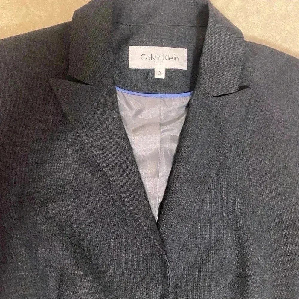 Calvin Klein Navy Blue Short‎ Singe Button Blazer Jacket size 2 - Image 5