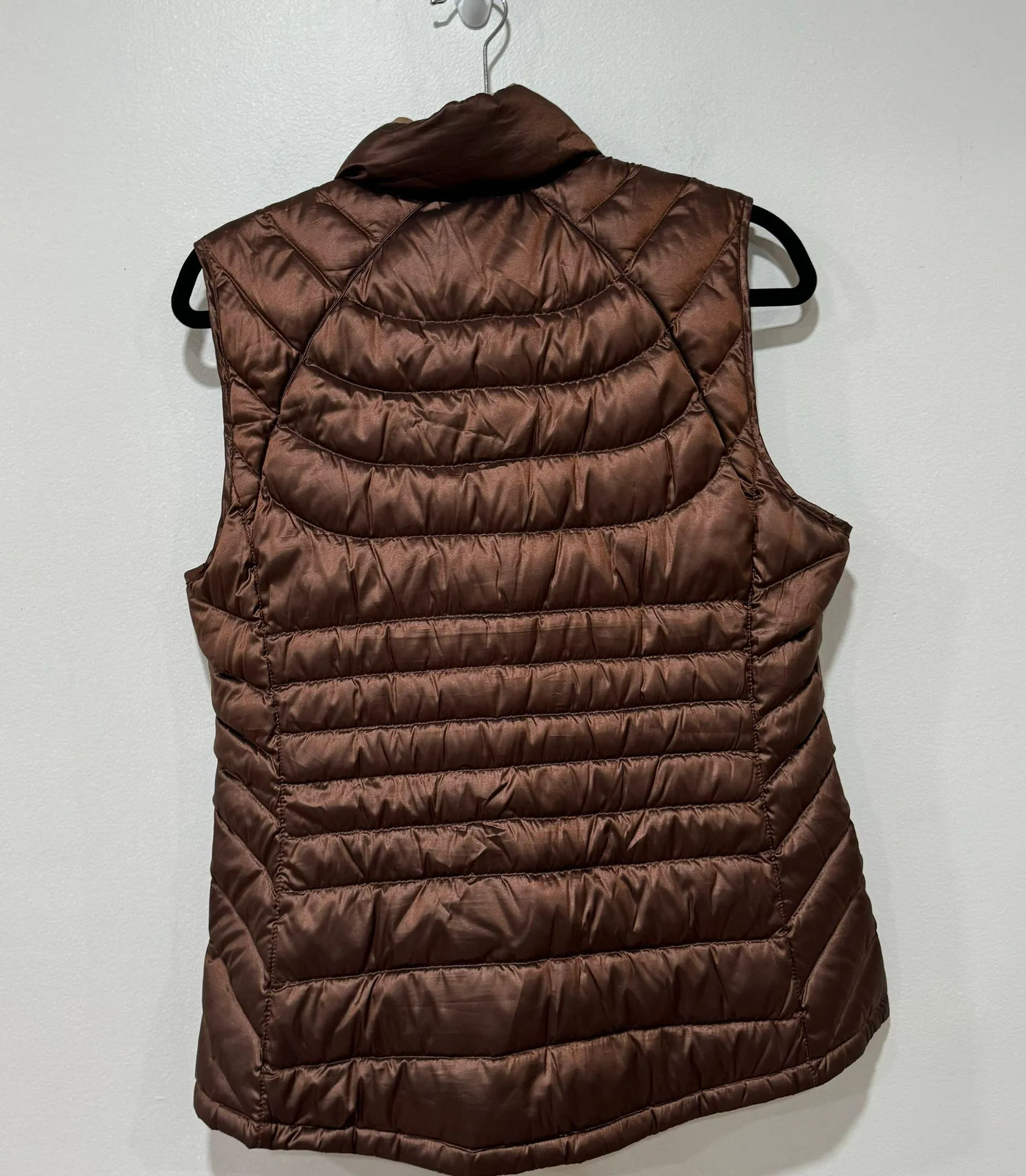 goose down brown metallic puffer vest  Size medium - Image 2