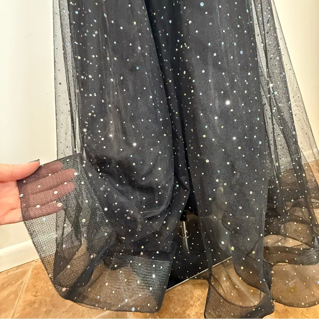 Windsor ‘Vanessa’ V-Neck Iridescent Sequin Black Tulle Flowy Gown Women’s Small - Image 11