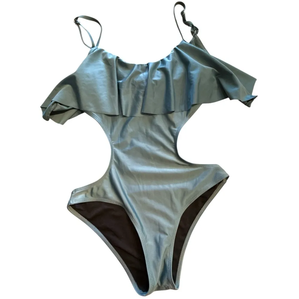 Stylish Blue Ruffle Swimsuit Size M - Image 3