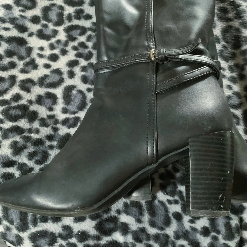 Liz Claiborne Elegant Black Tall Women's Boots 6.5 - Image 4