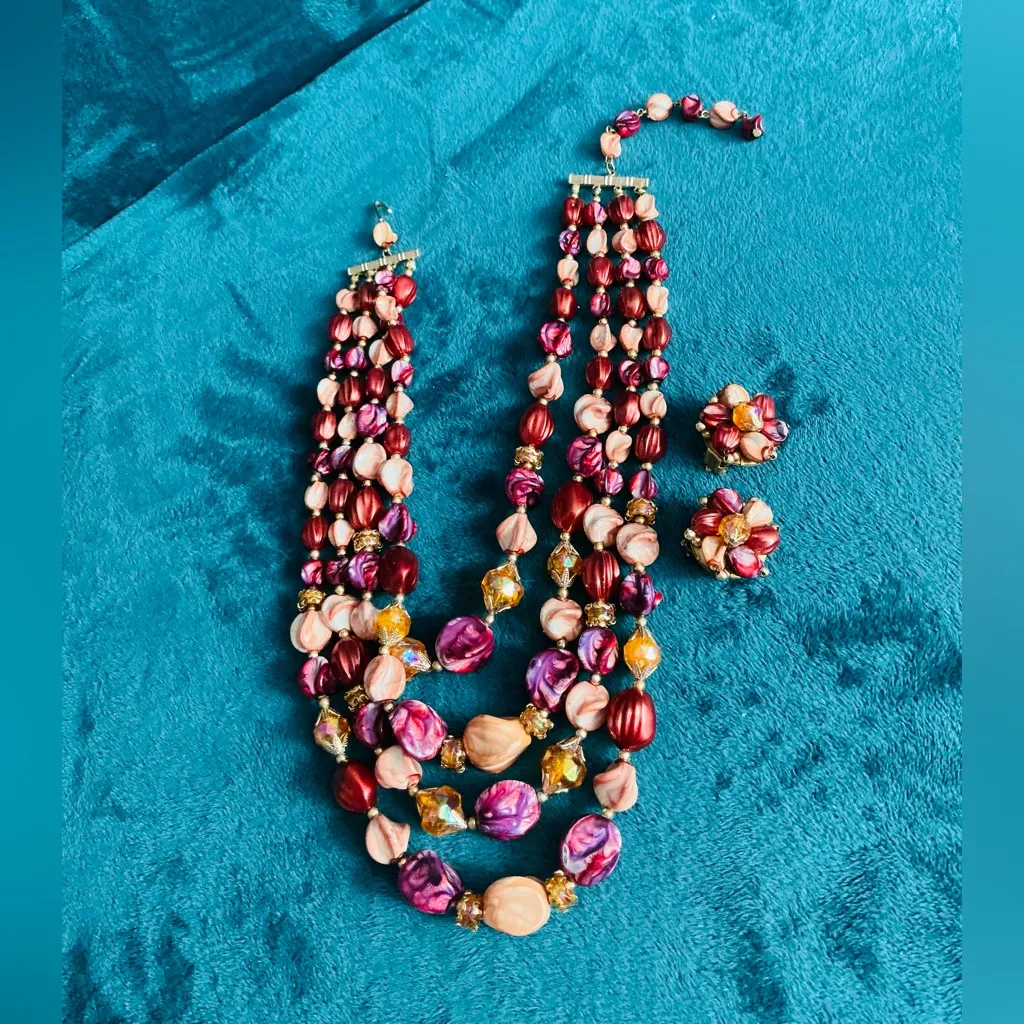 Vintage necklace and earring set 🌸 Purple - Image 2