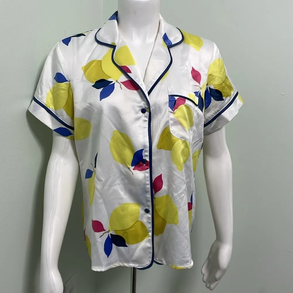 Kate Spade Satin Lemon Short Sleeve Button Front Pajama Top  Medium - Image 2