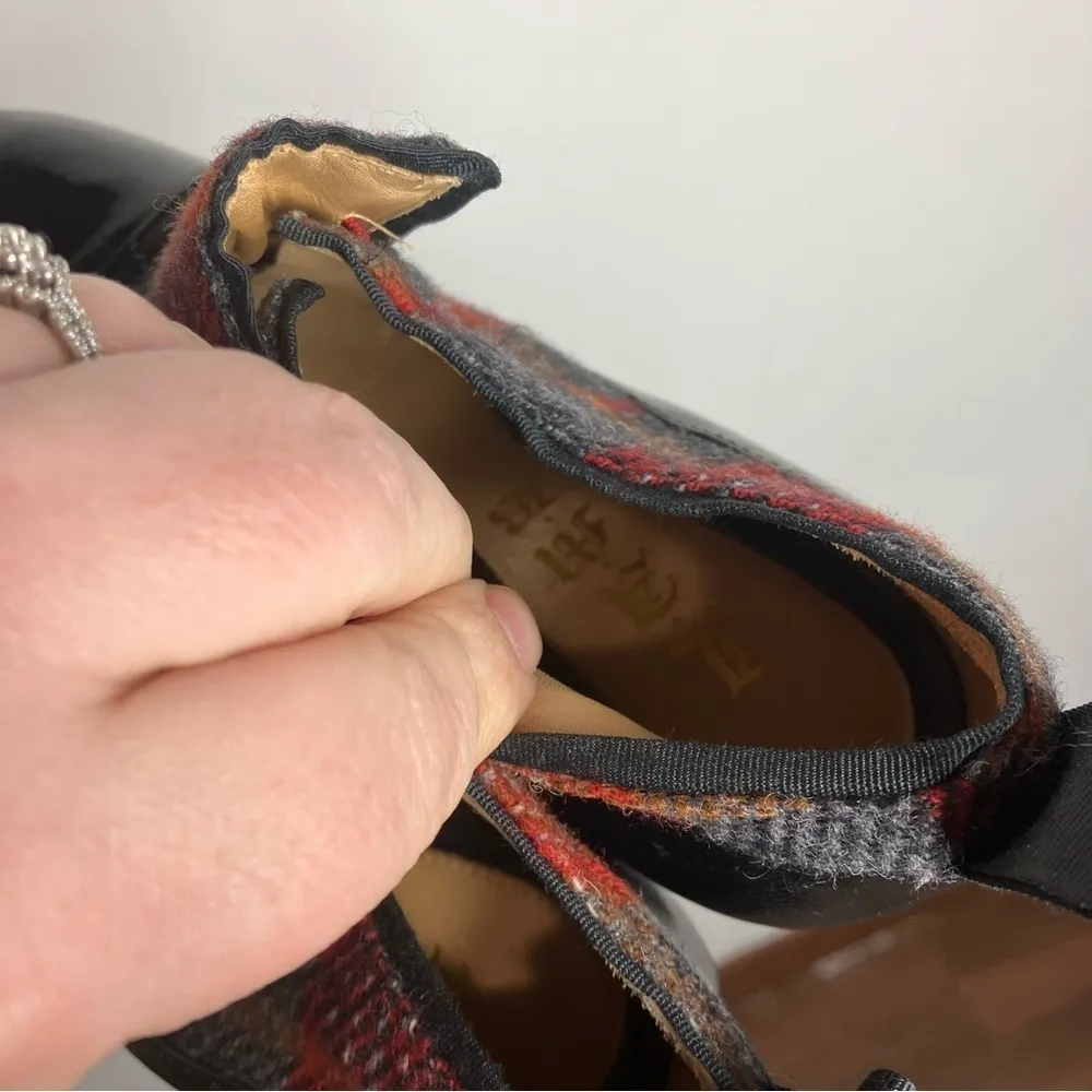 L.A.M.B. Plaid & leather Essex heels‎ size 6 - Image 8