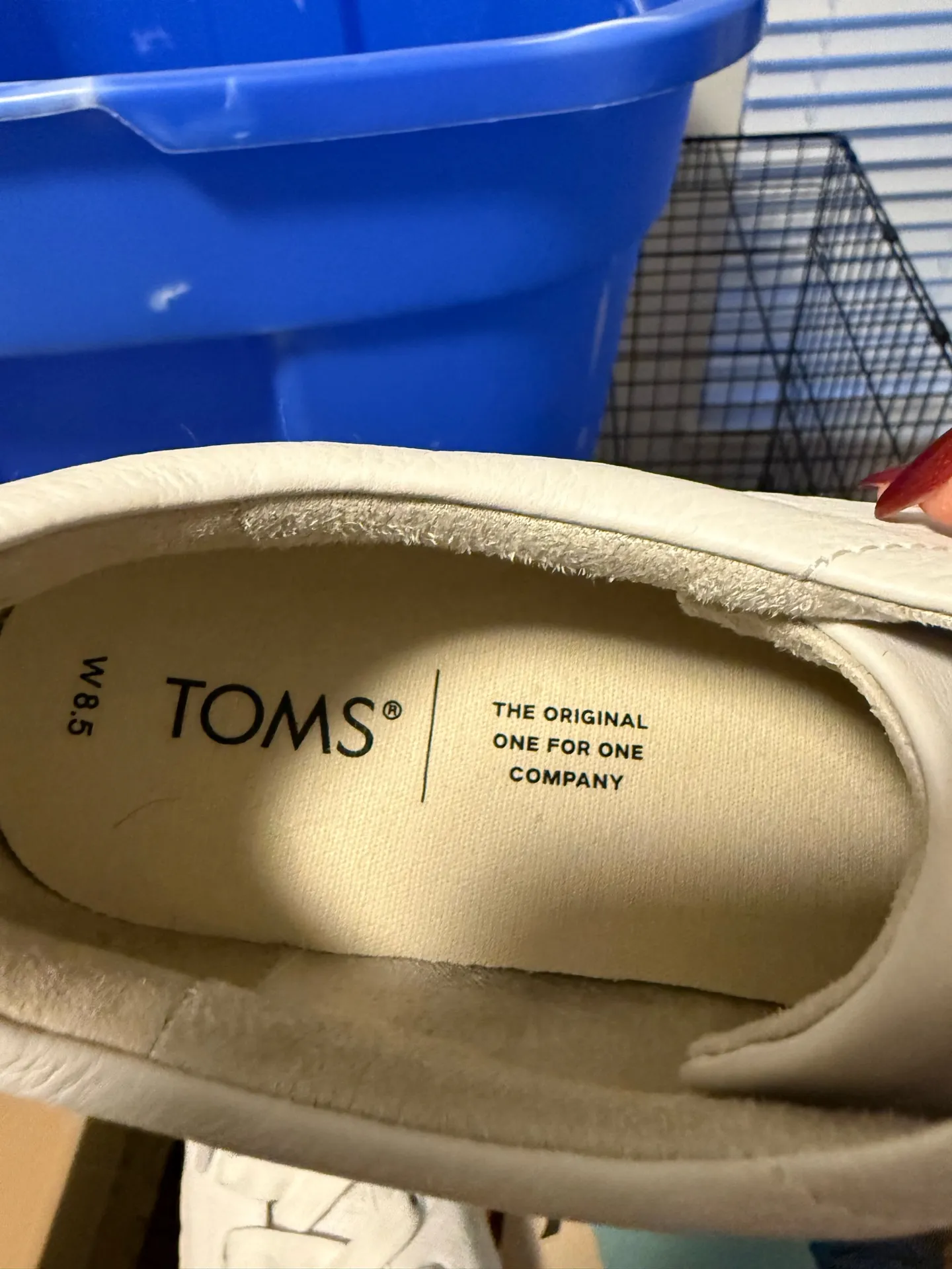 Tom’s shoes - Image 5