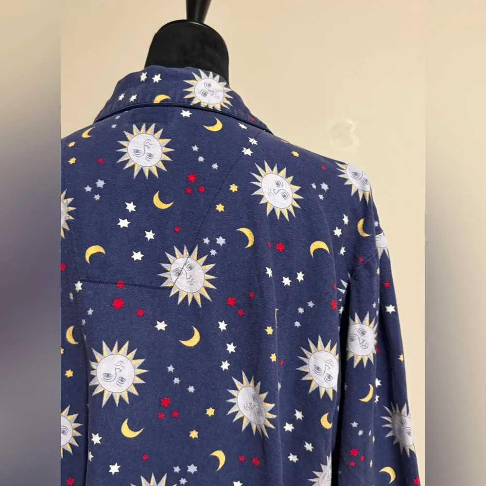 EUC Covington Blue and White Celestial Long Sleeve Pajama Top size XL - Image 7