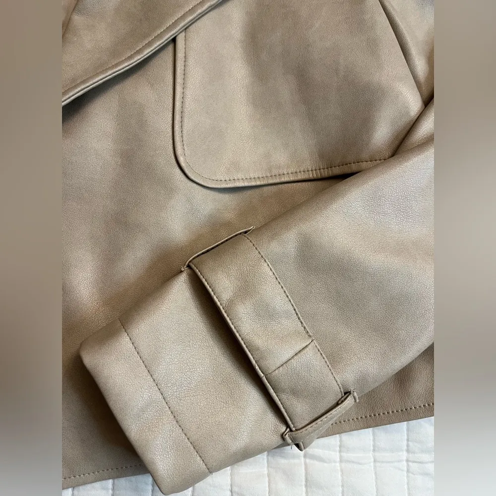 Bagatelle tan faux  leather jacket NWOT - Image 8