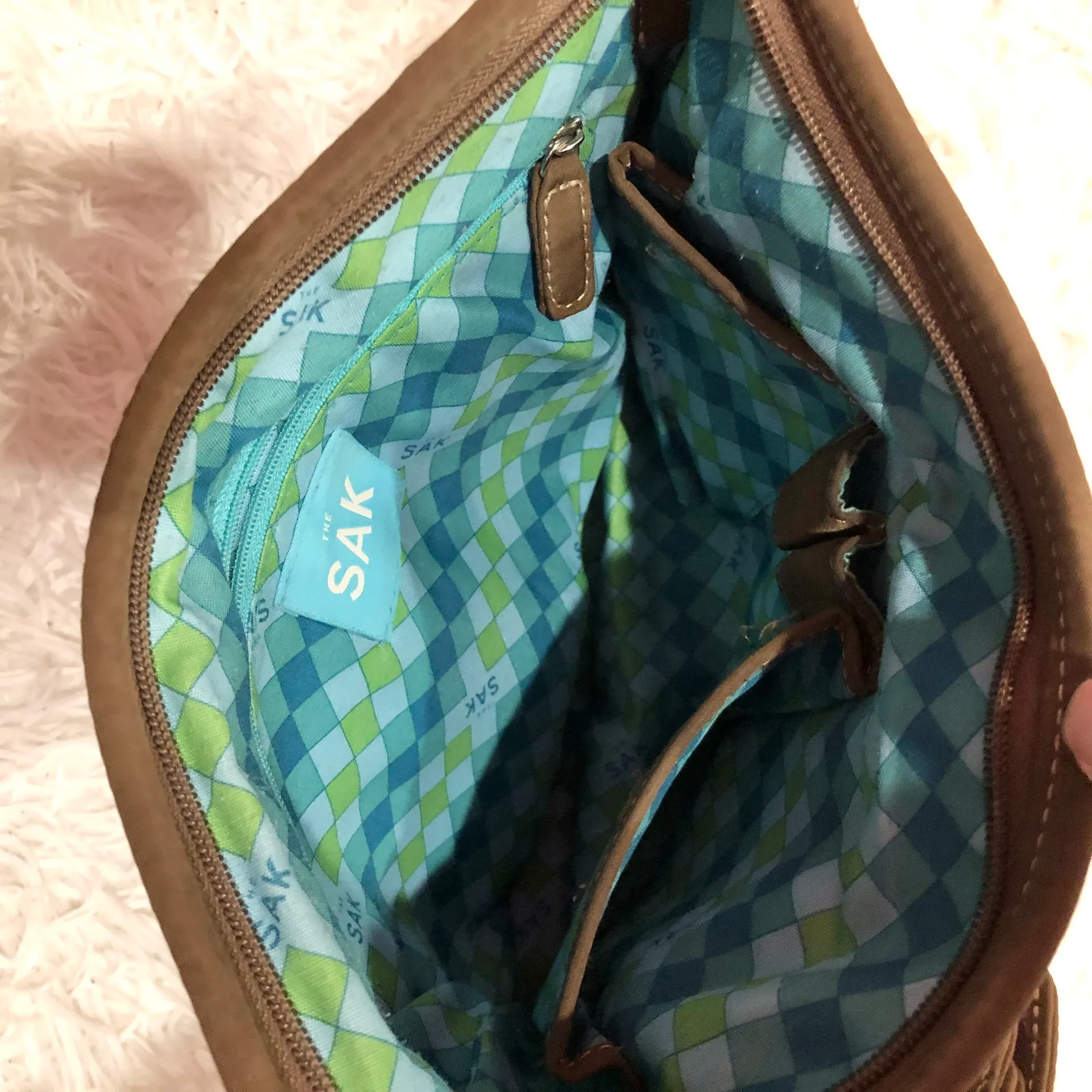 Woven Crochet Hobo Bag Tan Beige Plaid Lining - Image 6