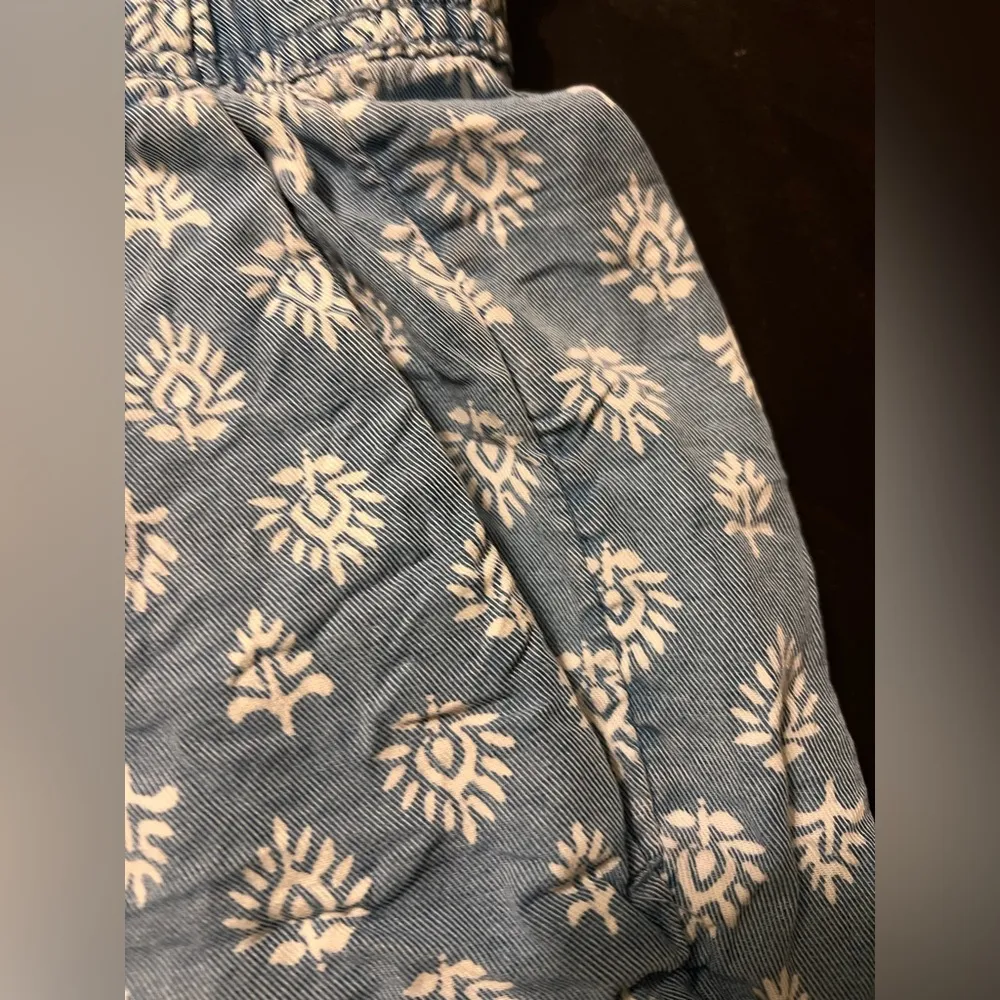 High Waist Blue and White Shorts with Elastic Waistband Size undefined - Image 5