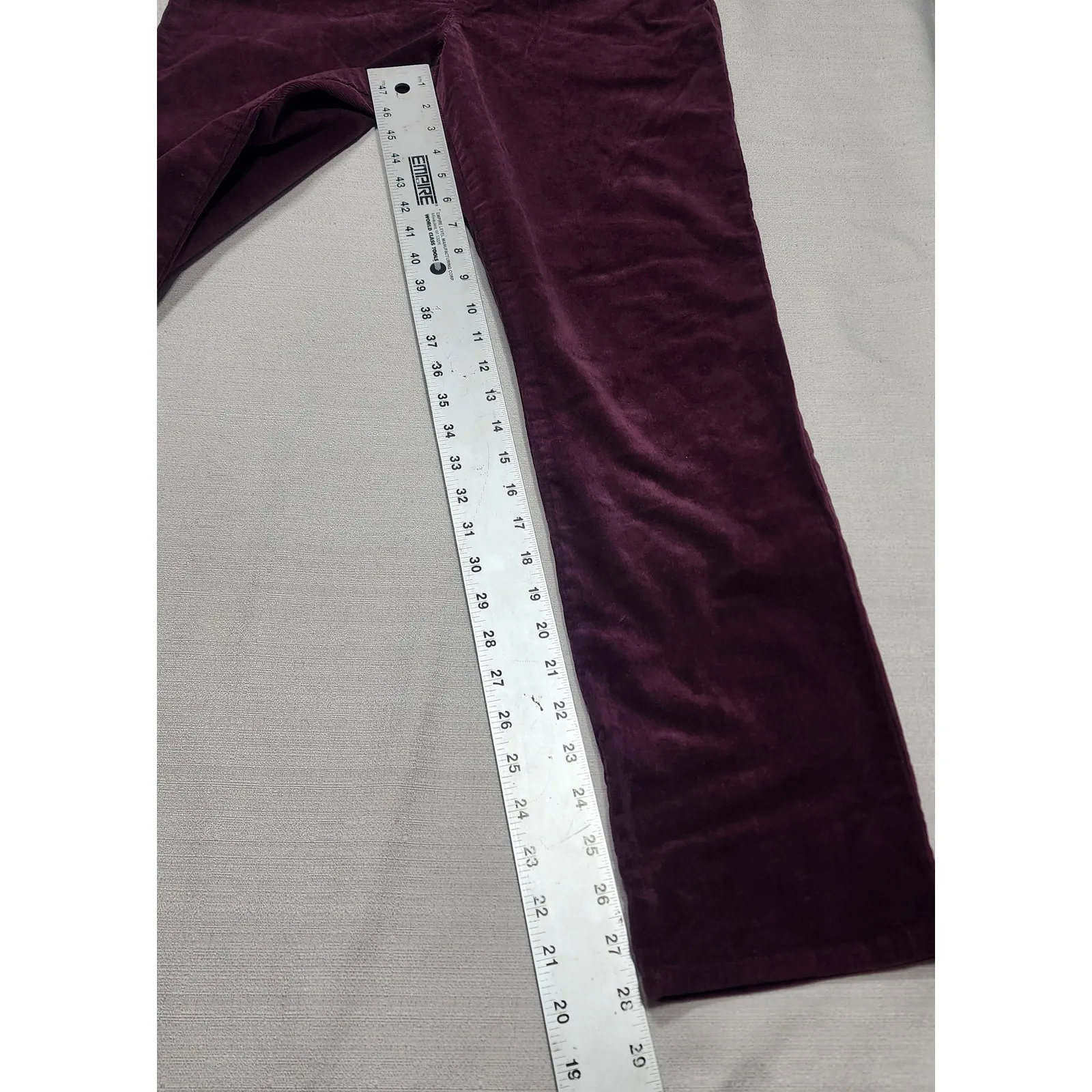 Gloria Vanderbilt Amanda original slimming jeans corduroy W32'' x L35'' Purple Size 32 - Image 4