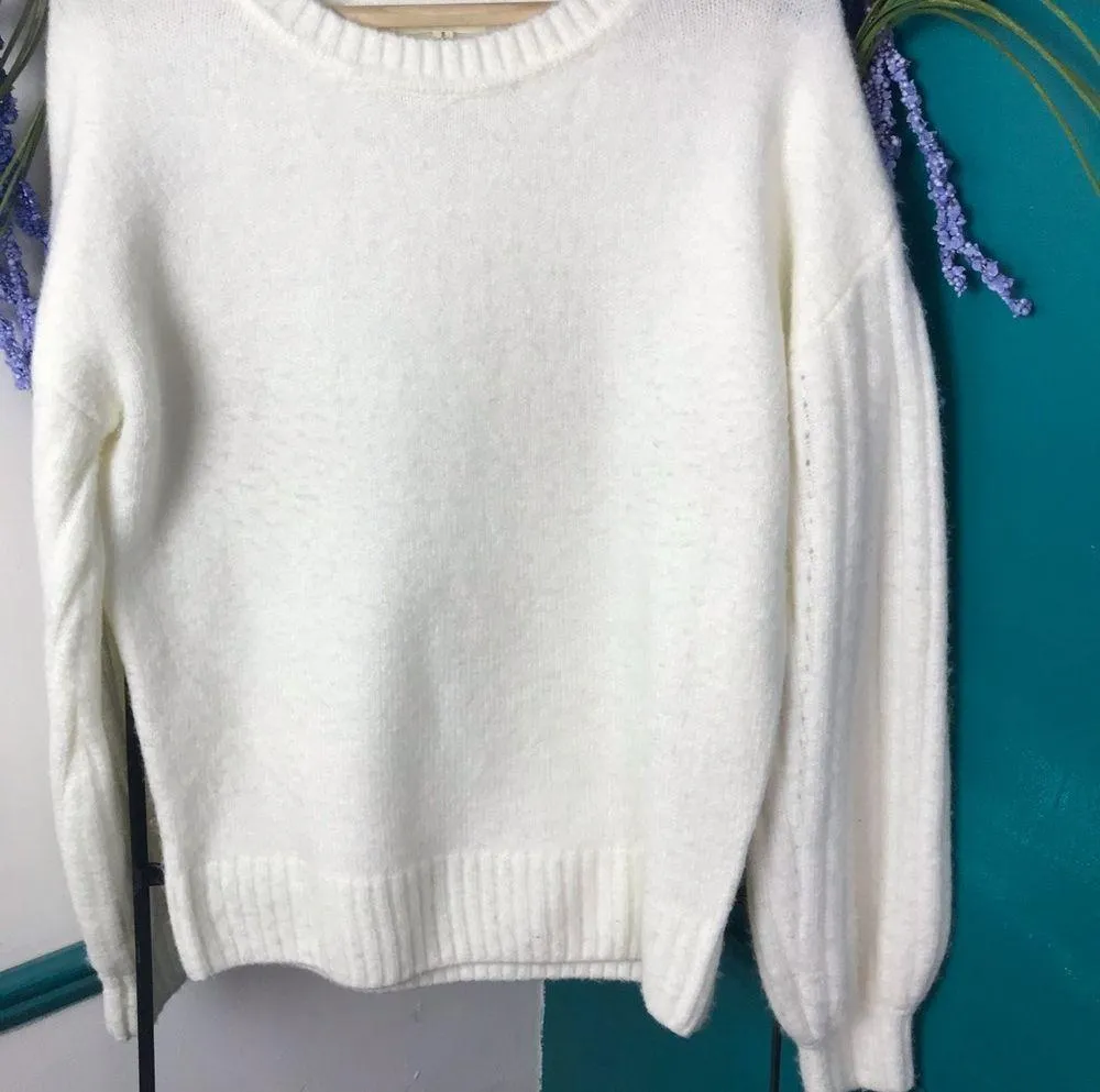 Max Studio ivory puff sleeve sweater - Image 4