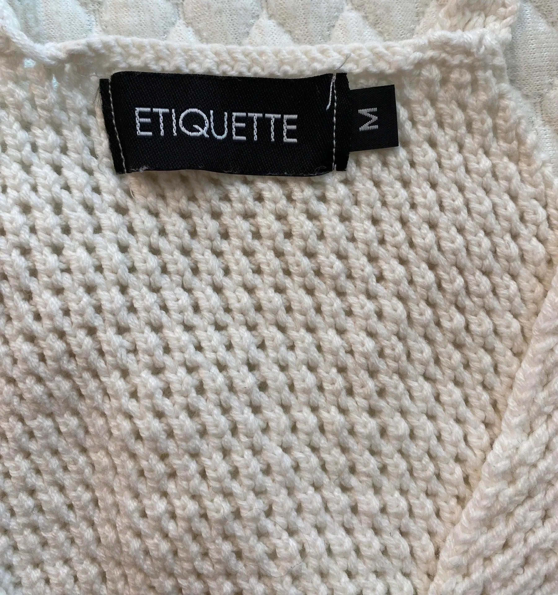 Etiquette Boutique Cropped Tank Top - Image 3