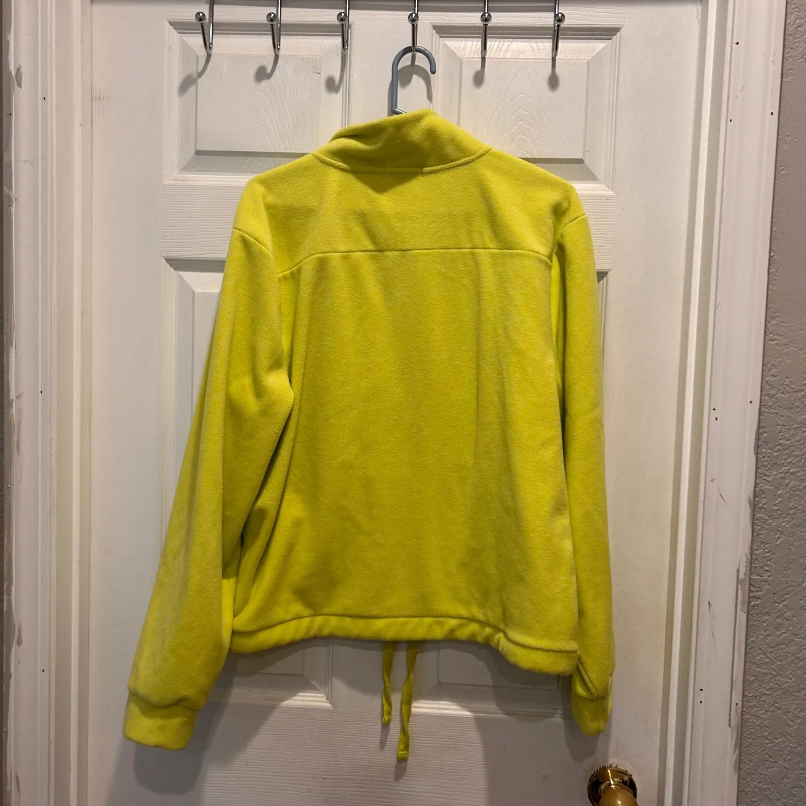 Beyond Yoga Fluorescent Yellow New Terrain Fleece Sweatshirt L Made in USA - Image 7