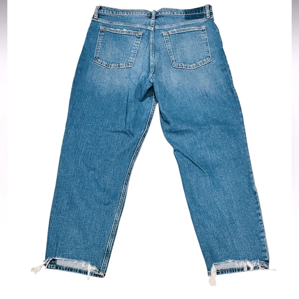 Abercrombie & Fitch Curve Love High Rise Mom Jean Distressed Denim Size 32 NWT - Image 4